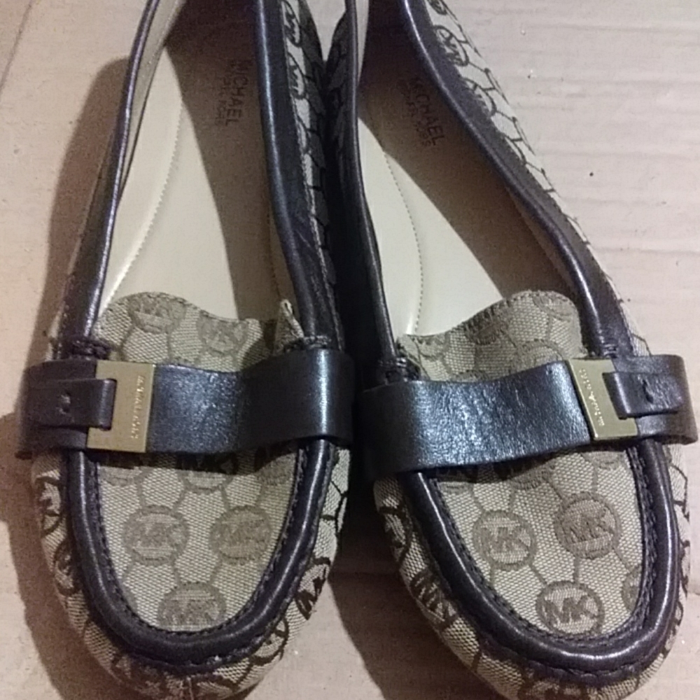 Michael kors flats